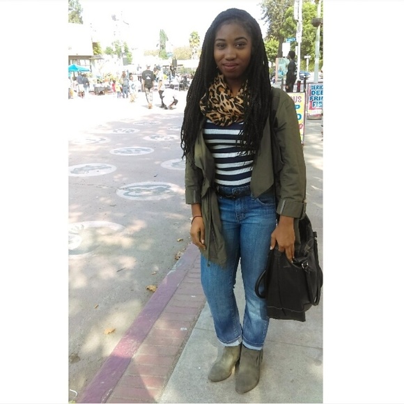 Meet your Posher, Courtney Alicia Miles - Picture 2 of 8